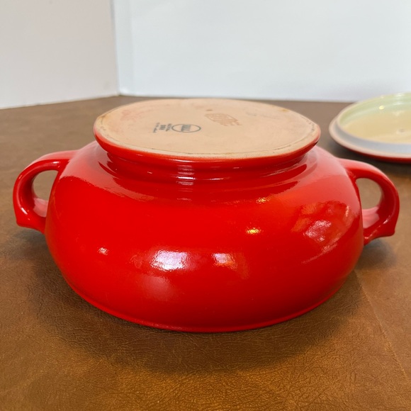 Rare Vintage Hall Sundial Lid Covered Casserole Dish in Chinese Red - Picture 10 of 14